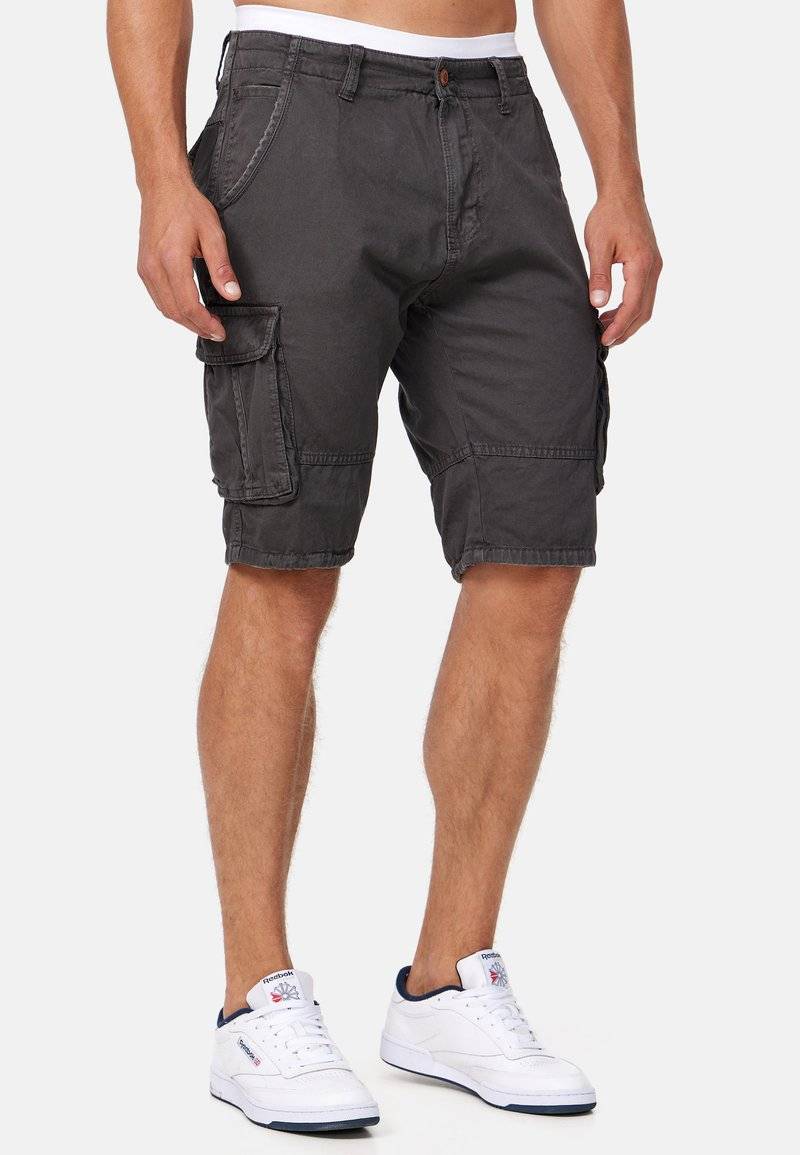 INDICODE JEANS INDICODE JEANS MONROE - Shorts - raven Begrenzte Freigabe