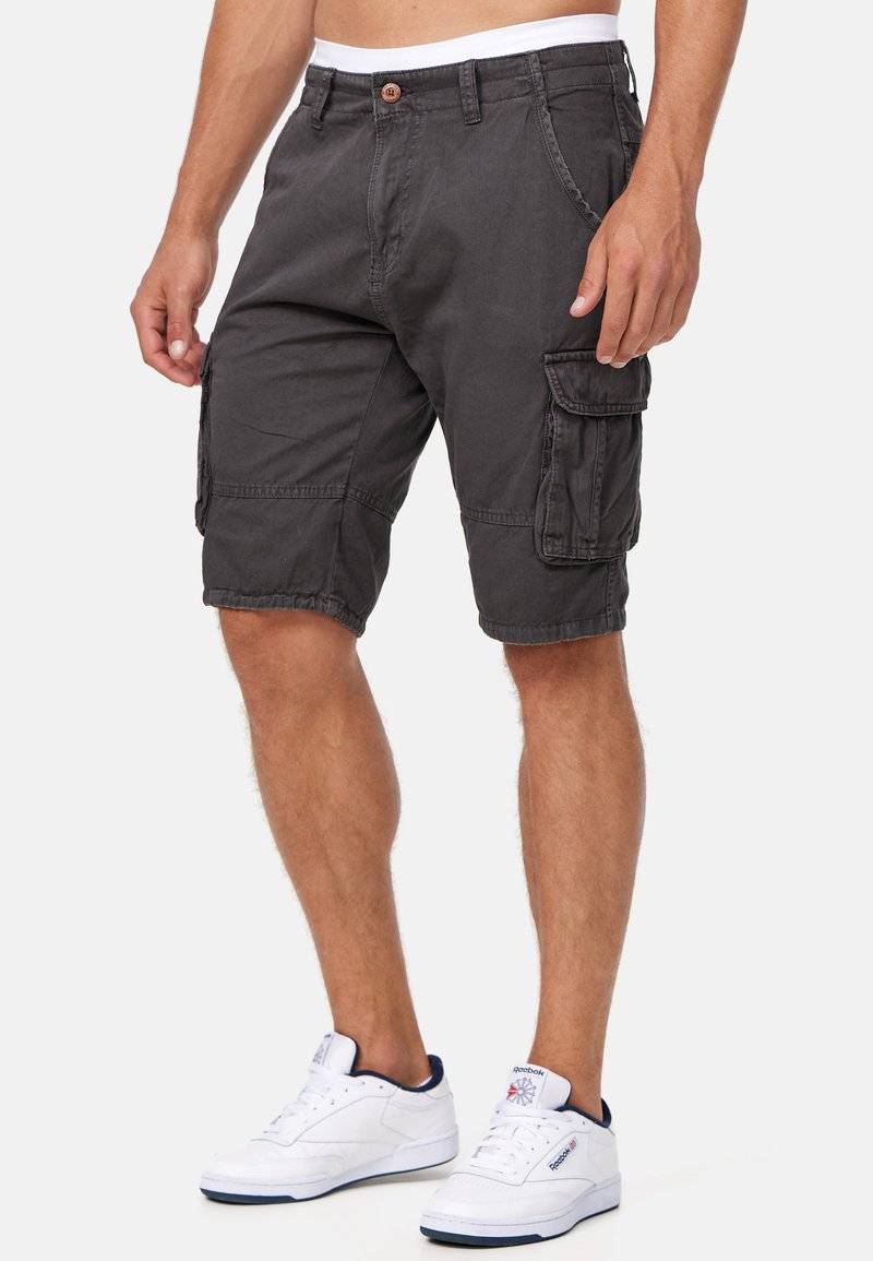 INDICODE JEANS INDICODE JEANS MONROE - Shorts - raven Begrenzte Freigabe