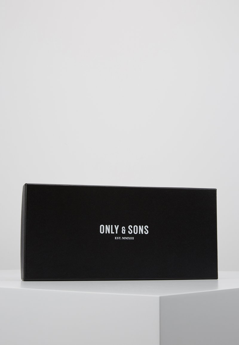 Only & Sons Only & Sons ONSBOWTIE SUSPENDER UNISEX SET - Bow tie - black JETZT KAUFEN