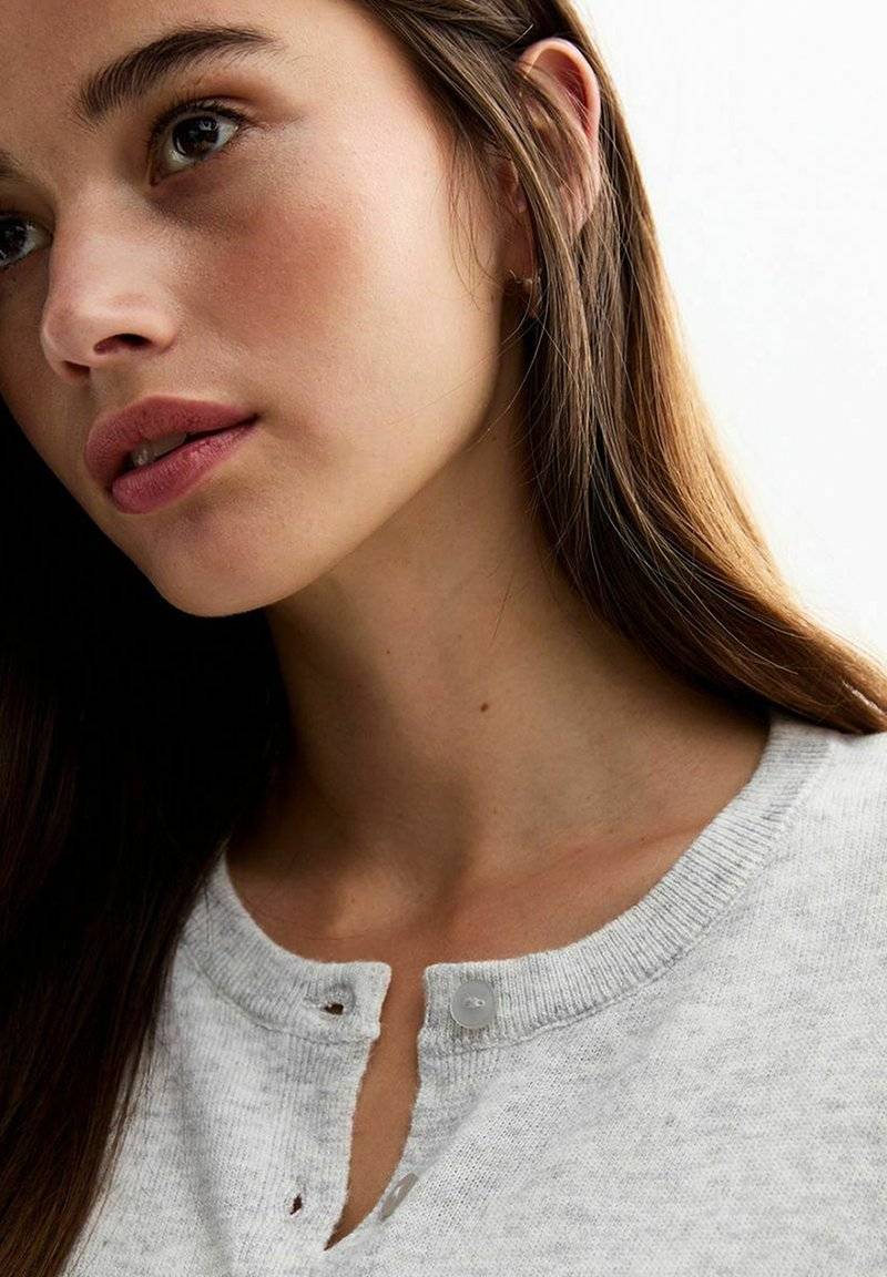 New Look New Look CREW NECK - Cardigan - pale grey Zeitbegrenzte Promotion