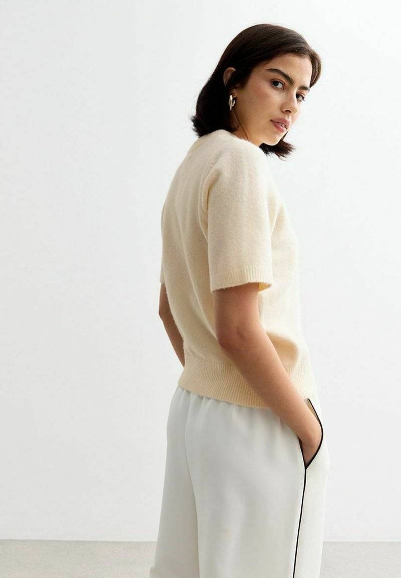 New Look New Look SHORT SLEEVE - Basic T-shirt - cream Sonderangebot der Fabrik