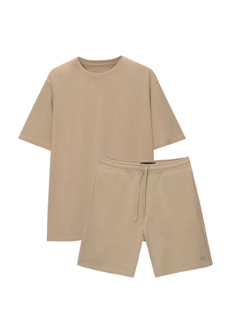 PULL&BEAR PULL&BEAR SET BERMUDA SHORTS AND T-SHIRT - Tracksuit bottoms - sand Vierteljährliche Förderung