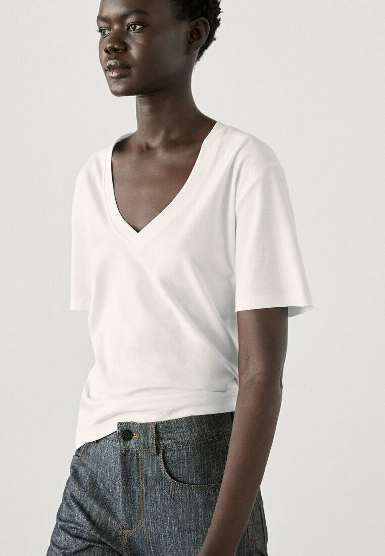 Massimo Dutti Massimo Dutti V-NECK - Basic T-shirt - white Nur noch ein Tag übrig