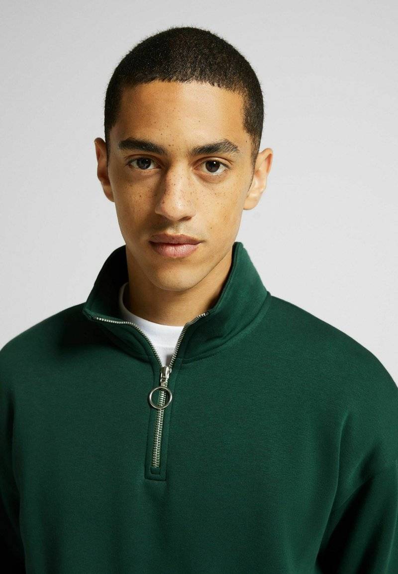 Bershka Bershka HIGH NECK - Sweatshirt - dark green Begrenzt auf 3 Tage
