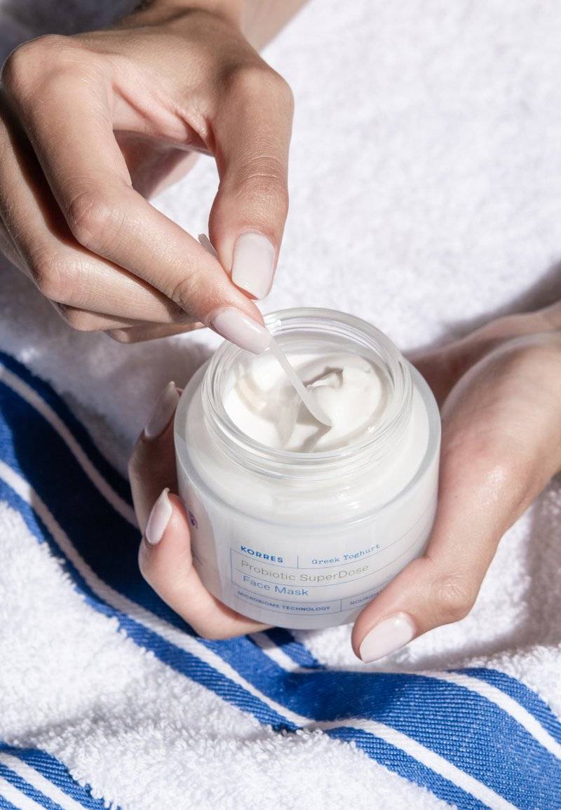 KORRES KORRES YOGHURT HYDRA-BIOME FACE MASK - Face mask Meist gekauft