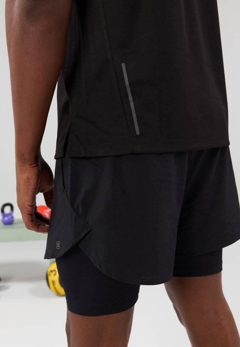 Pier One Sport Pier One Sport Basic T-shirt - black Bis zu 55% Rabatt