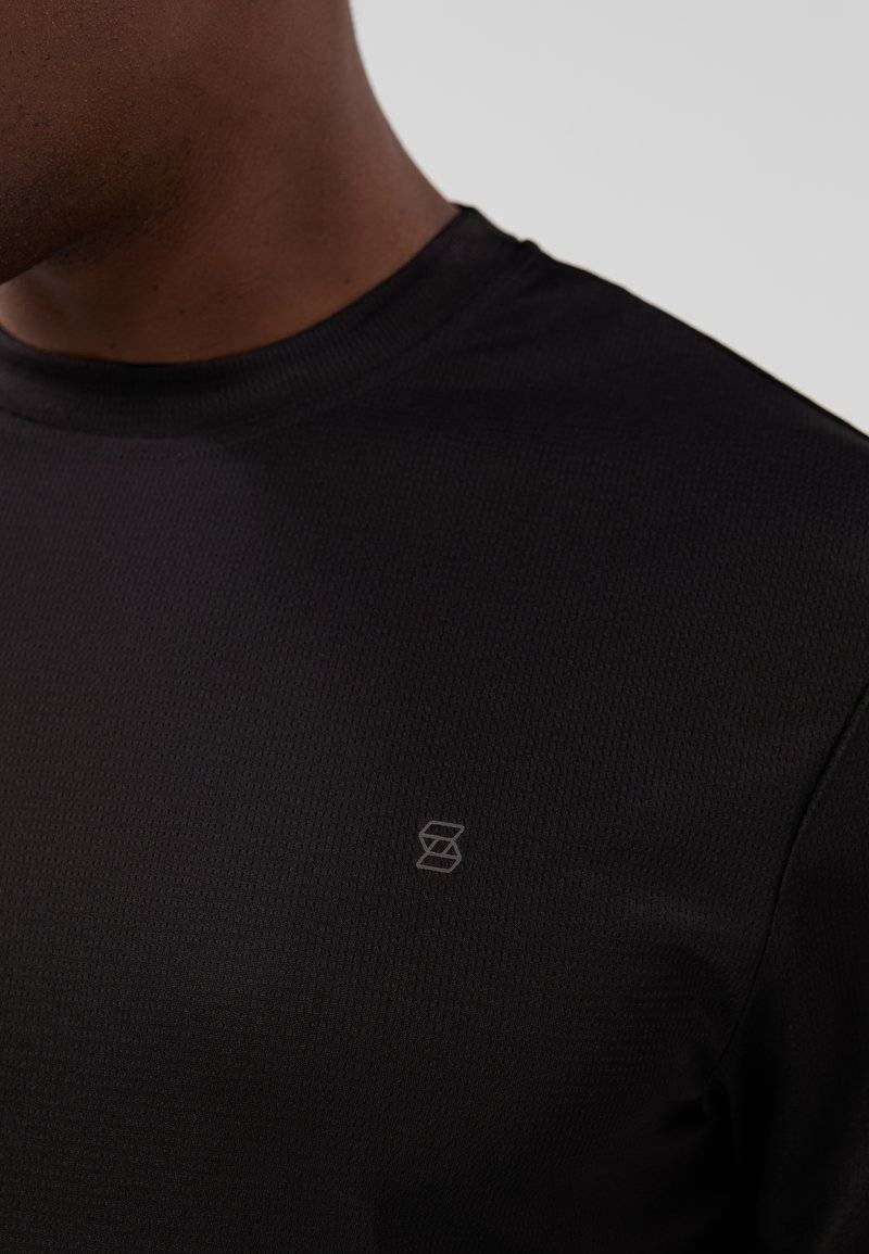 Pier One Sport Pier One Sport Basic T-shirt - black Bis zu 55% Rabatt