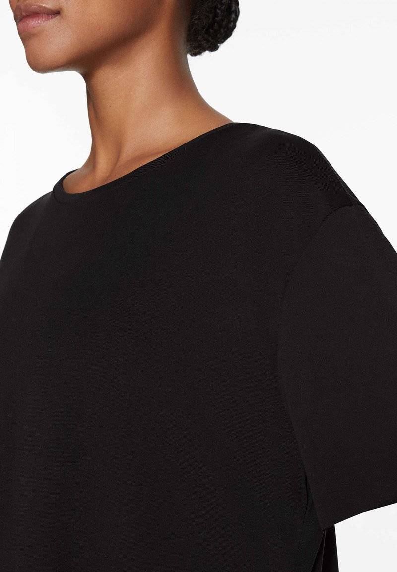 OYSHO OYSHO MODAL - Basic T-shirt - black 50% Rabatt mit kostenlosem Versand