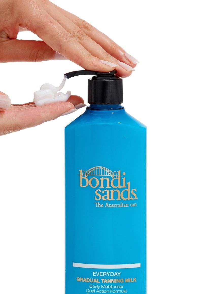Bondi Sands Bondi Sands BONDI SANDS EVERYDAY GRADUAL TANNING MILK - Self tan - white Im Verkauf