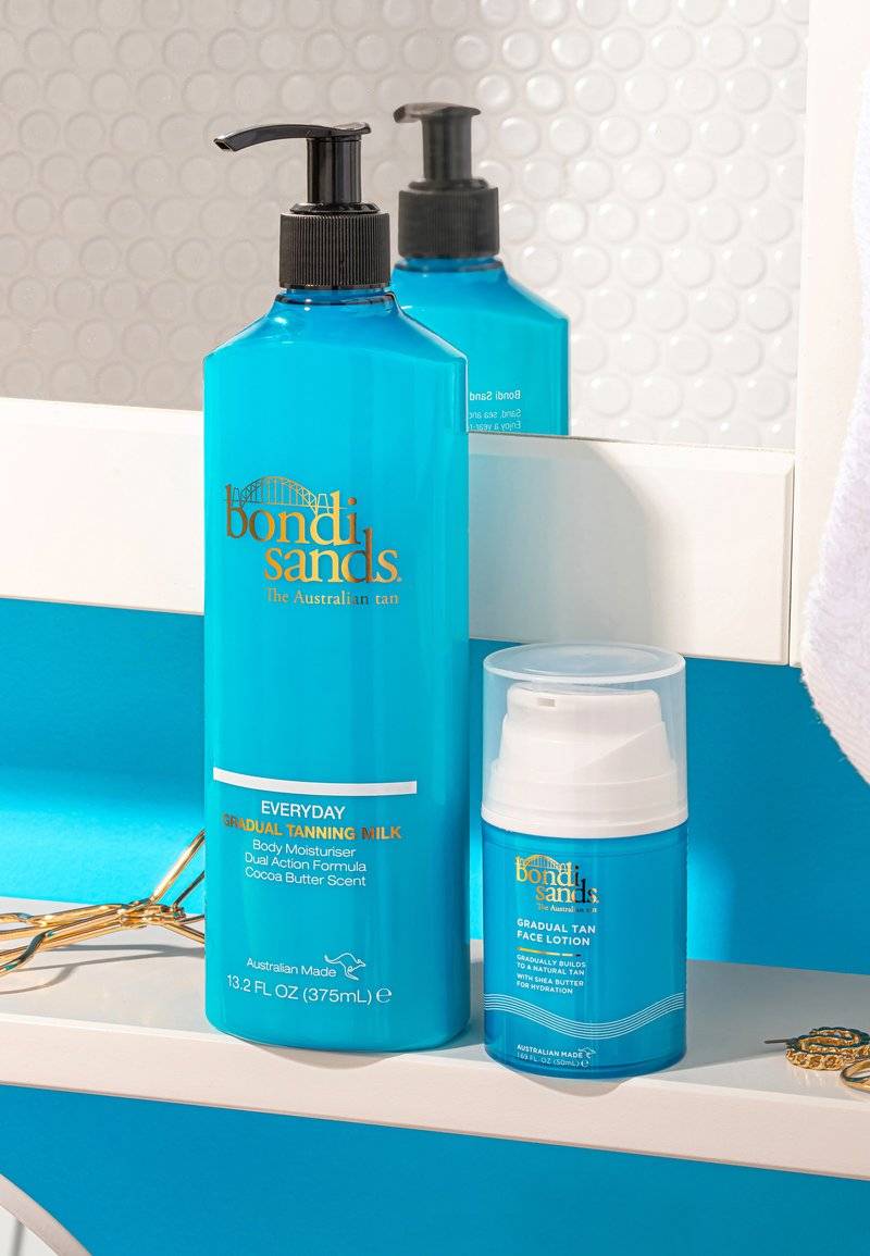 Bondi Sands Bondi Sands BONDI SANDS EVERYDAY GRADUAL TANNING MILK - Self tan - white Im Verkauf