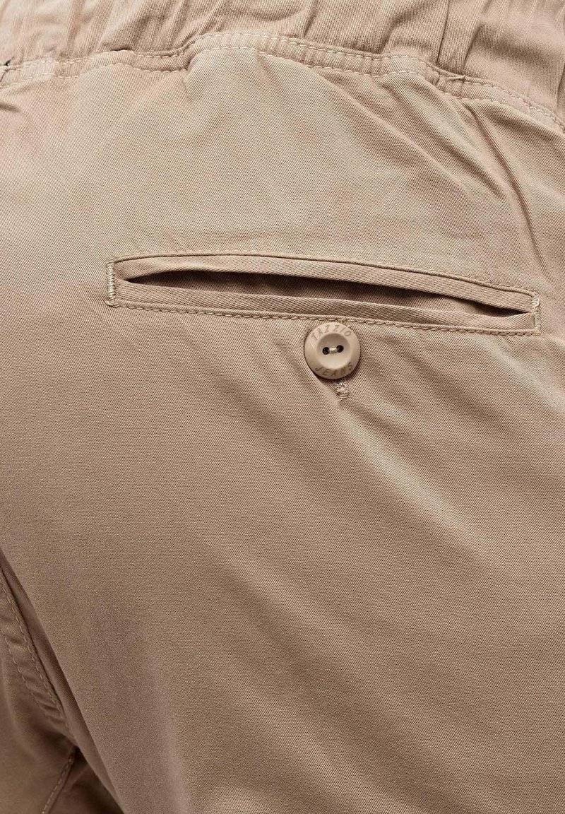 Tazzio Tazzio Cargo trousers - beige Verkauf