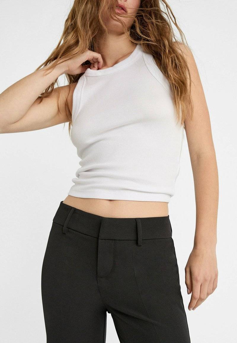 Stradivarius Stradivarius TAILORED FLARED - Trousers - black Günstiger Verkauf